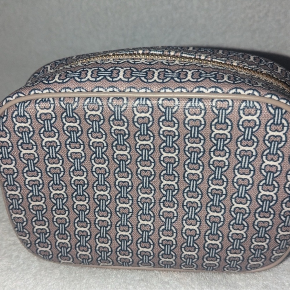 Tory Burch Gemini link canvas crossbody - Picture 2 of 6